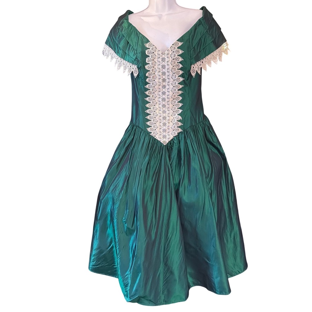 Vintage 80's Holiday Taffeta Dress Emerald Green Lace Regencycore Romantic Prom